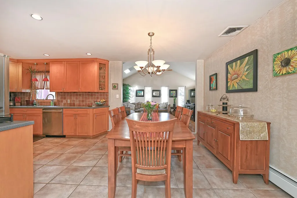 50 Parkview Circle Bethpage NY 11714