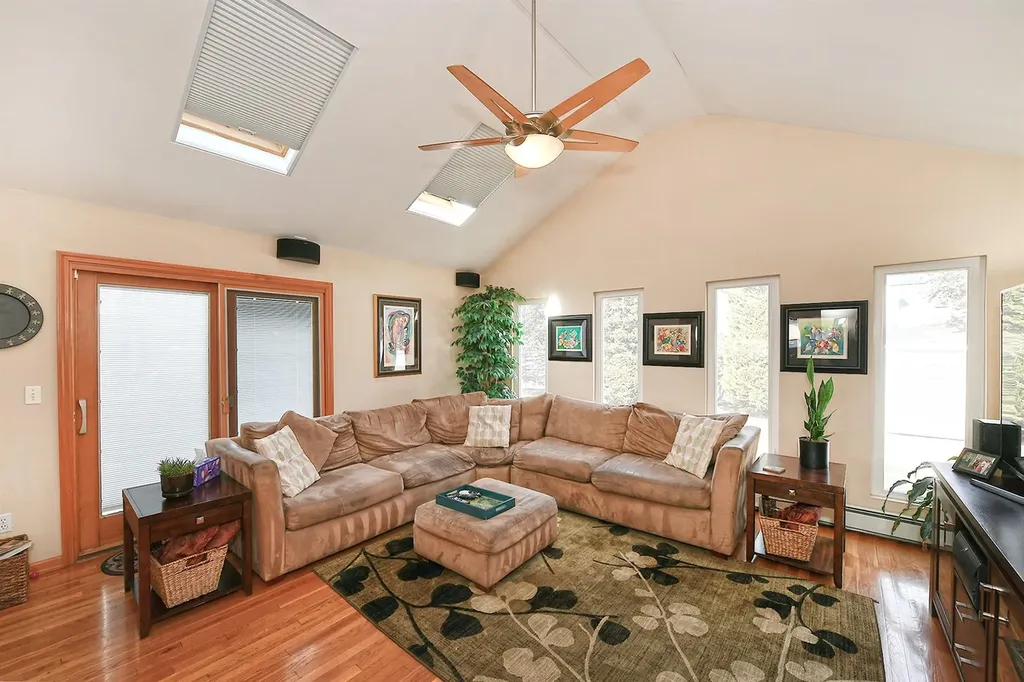 50 Parkview Circle Bethpage NY 11714