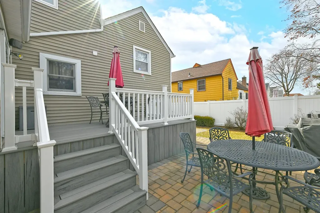 50 Parkview Circle Bethpage NY 11714