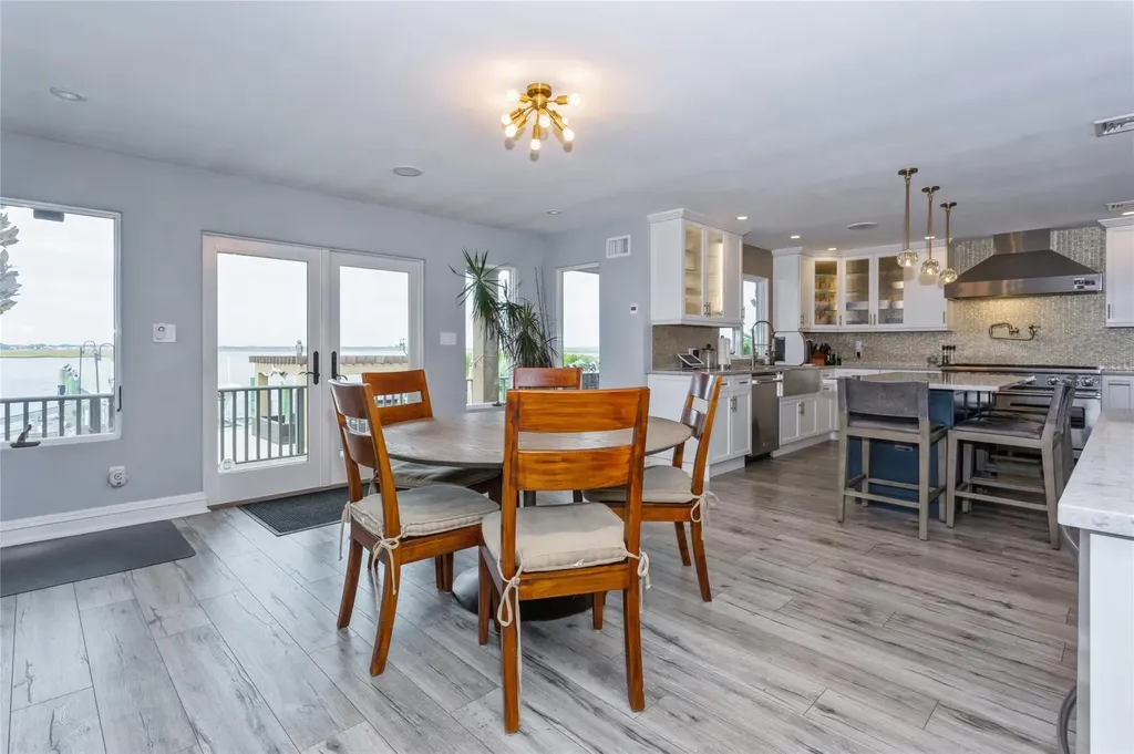 319 Harbor Drive Lido Beach NY 11561