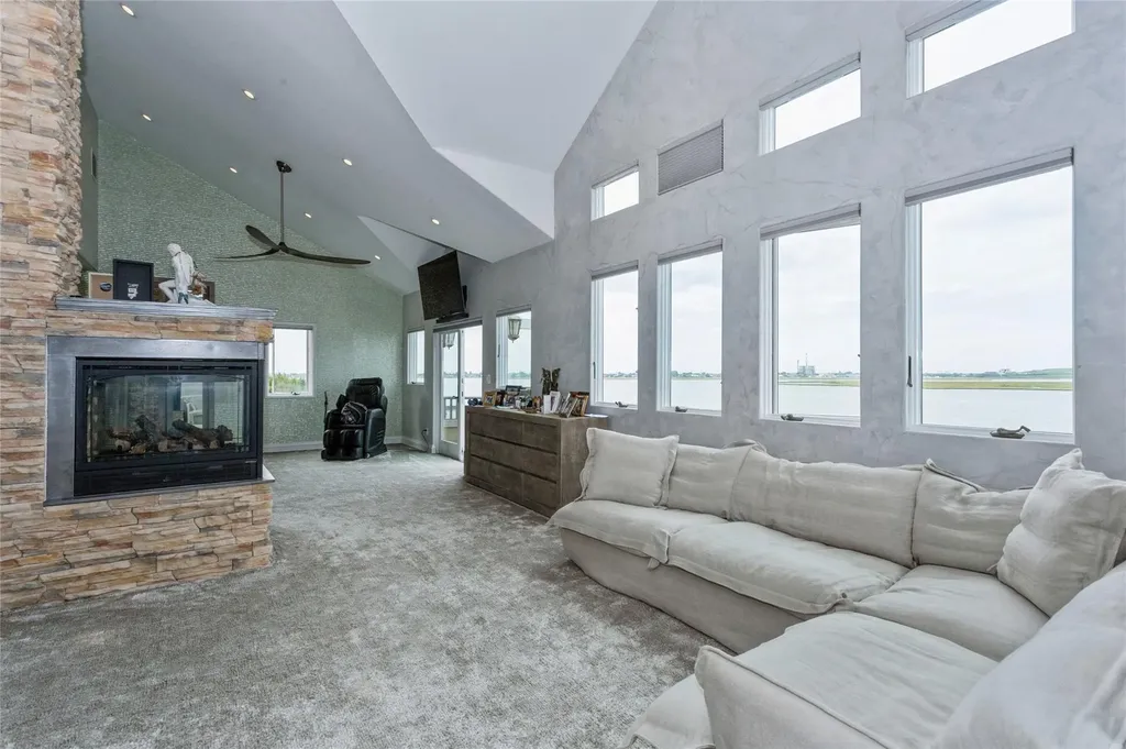 319 Harbor Drive Lido Beach NY 11561