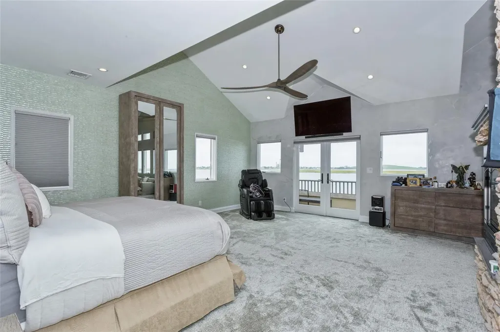 319 Harbor Drive Lido Beach NY 11561