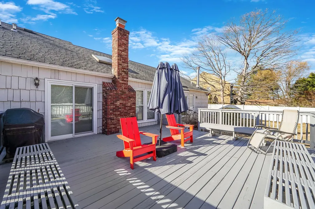 26 Oak Meadow Road Commack NY 11725