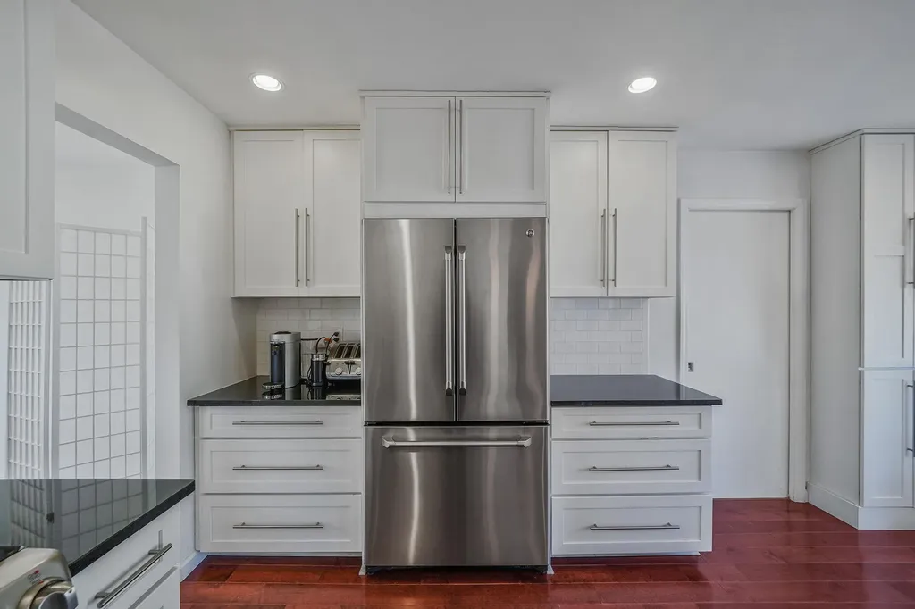 26 Oak Meadow Road Commack NY 11725
