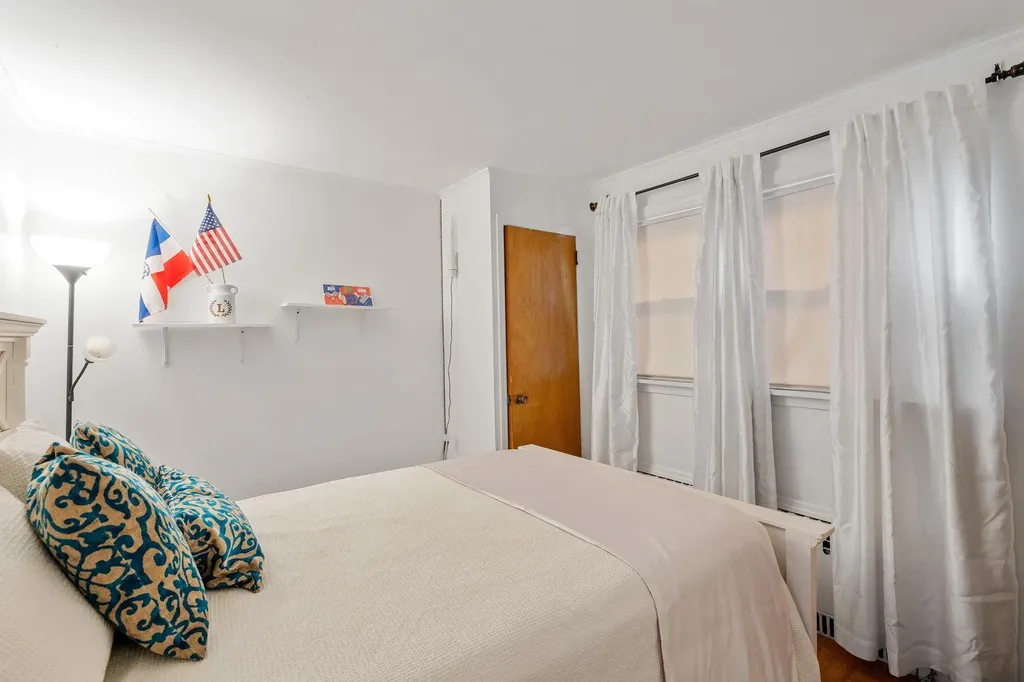 122 Sherwood Avenue Yonkers NY 10704