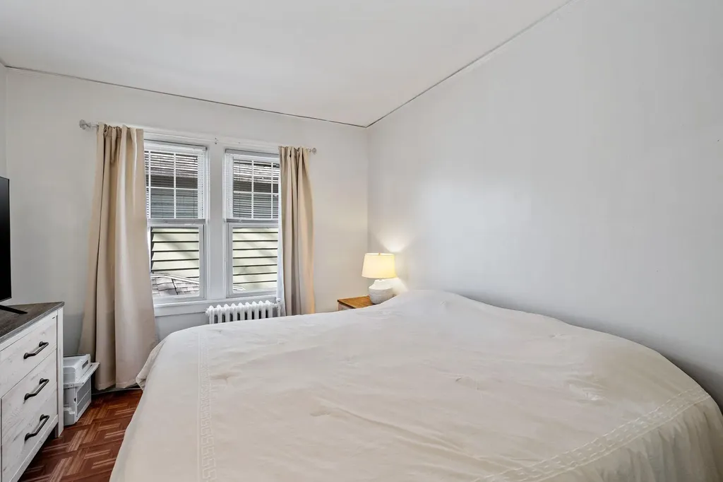 122 Sherwood Avenue Yonkers NY 10704