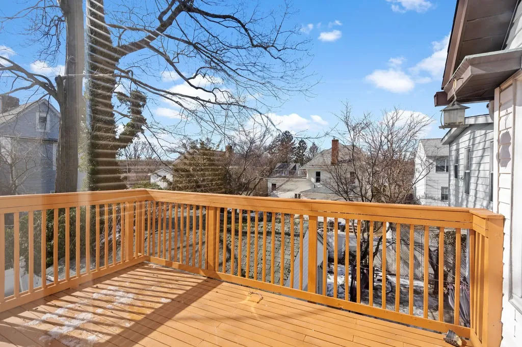 122 Sherwood Avenue Yonkers NY 10704