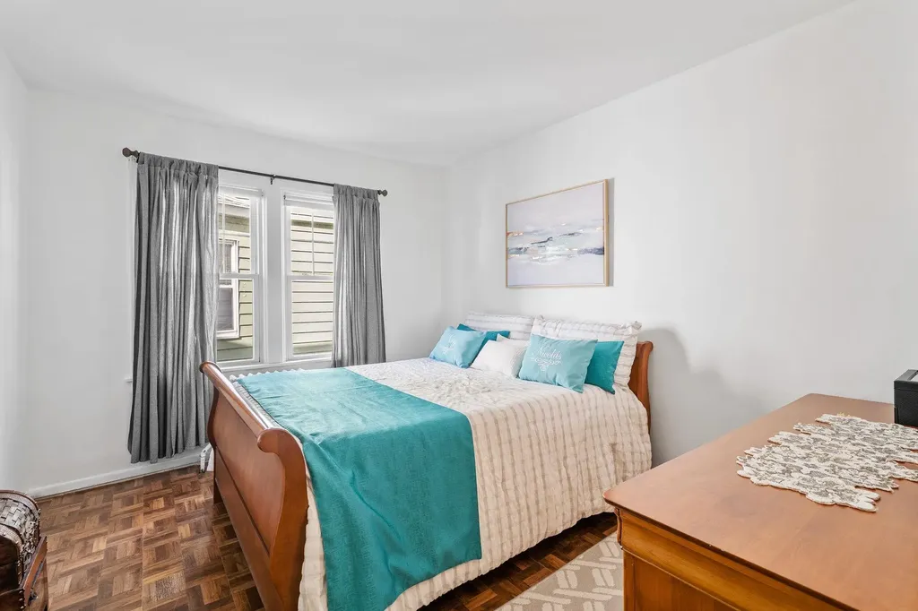 122 Sherwood Avenue Yonkers NY 10704