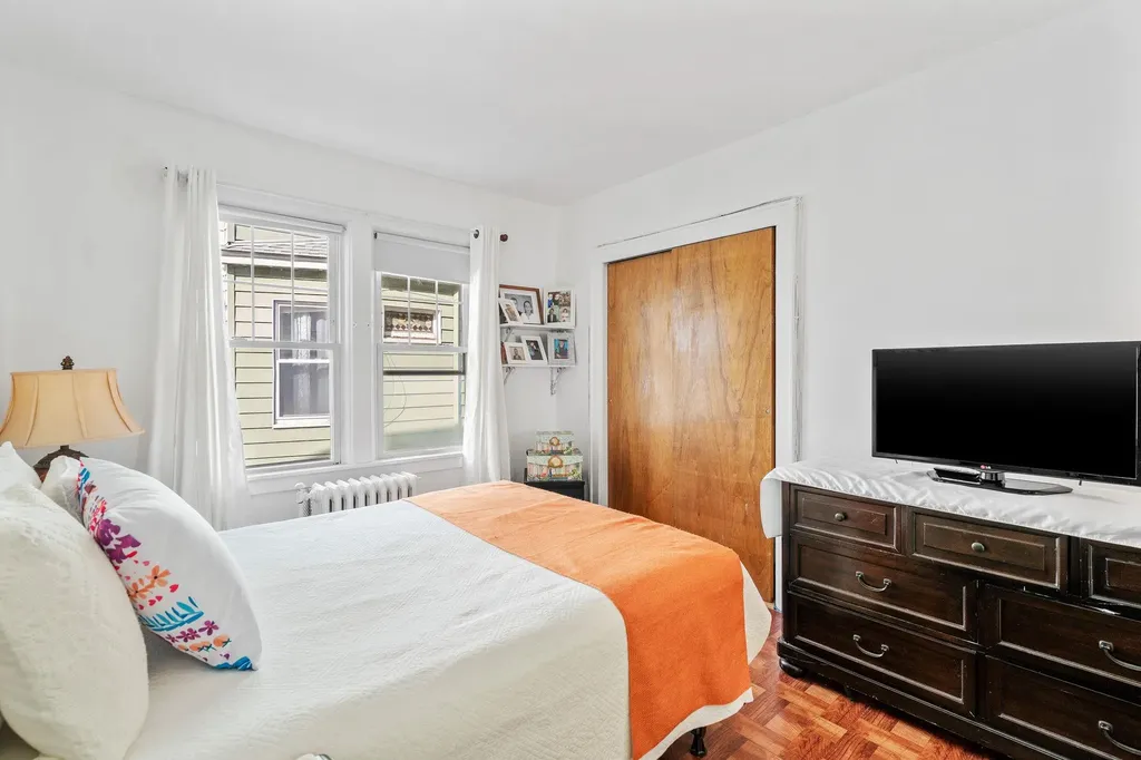 122 Sherwood Avenue Yonkers NY 10704