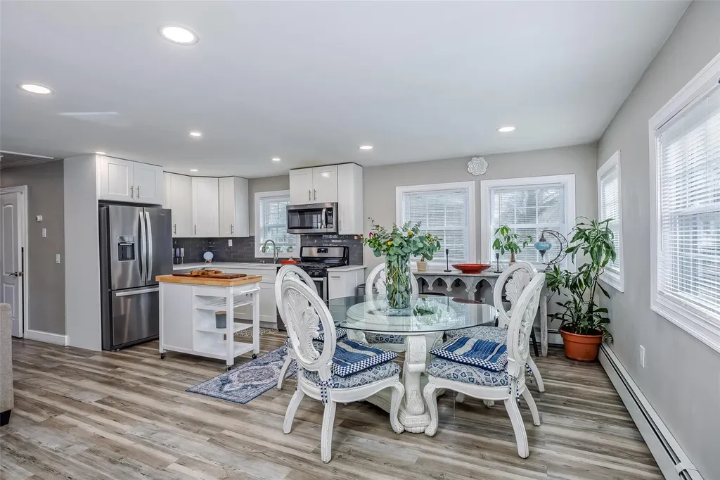 68 Somerset Road Rocky Point NY 11778