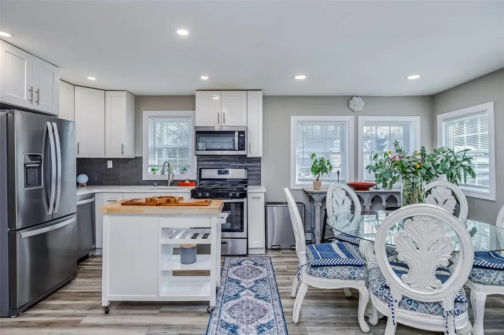 68 Somerset Road Rocky Point NY 11778