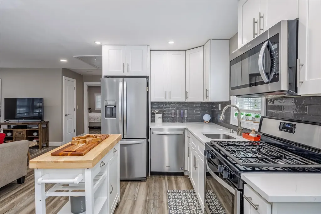 68 Somerset Road Rocky Point NY 11778