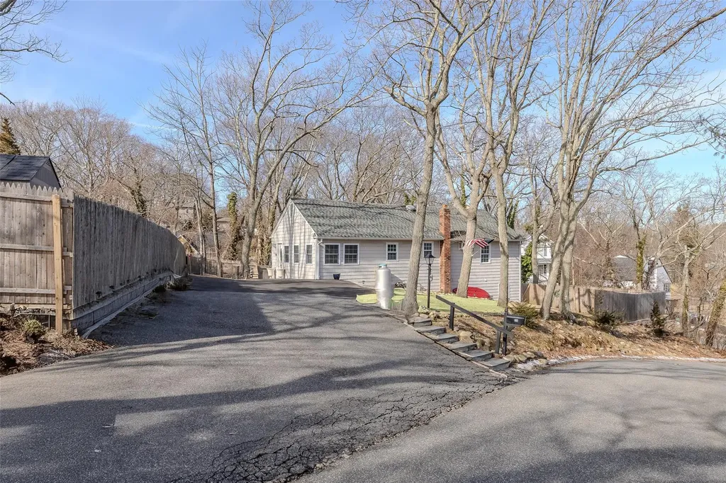68 Somerset Road Rocky Point NY 11778