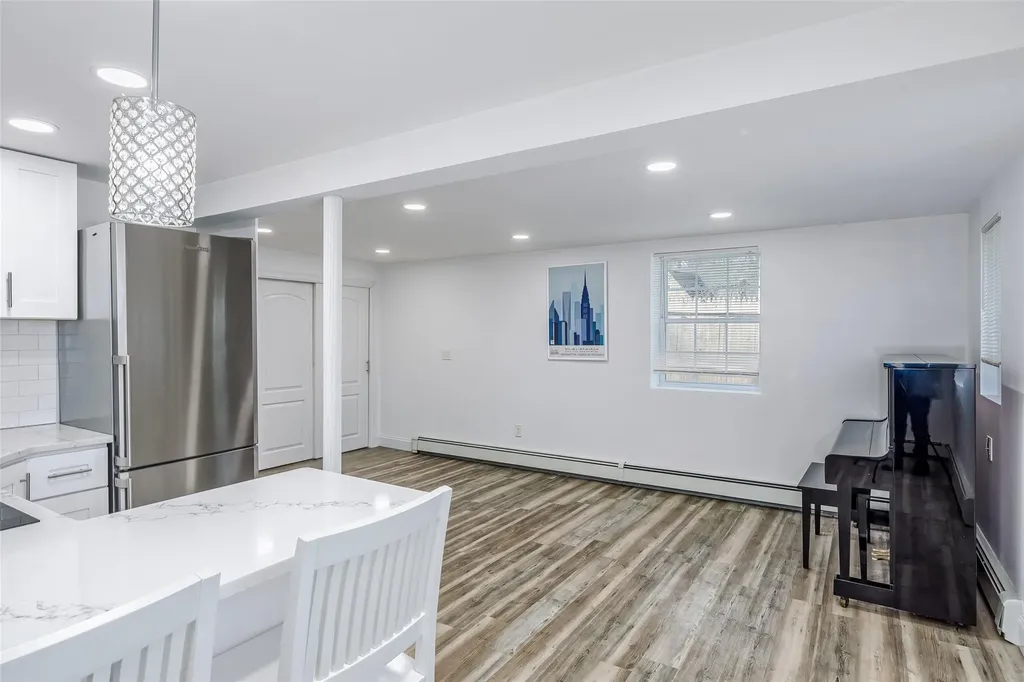 68 Somerset Road Rocky Point NY 11778