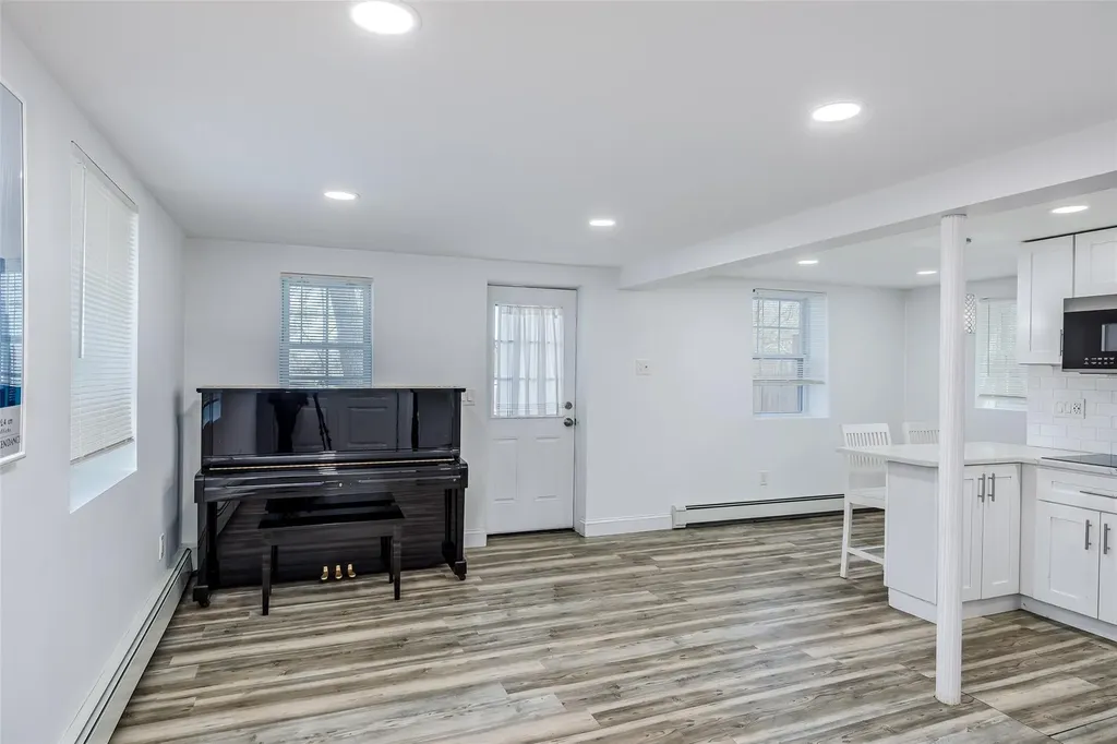 68 Somerset Road Rocky Point NY 11778