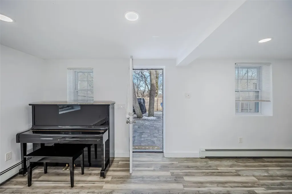68 Somerset Road Rocky Point NY 11778