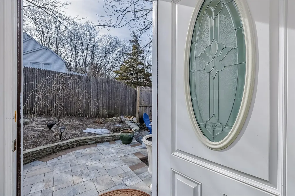 68 Somerset Road Rocky Point NY 11778