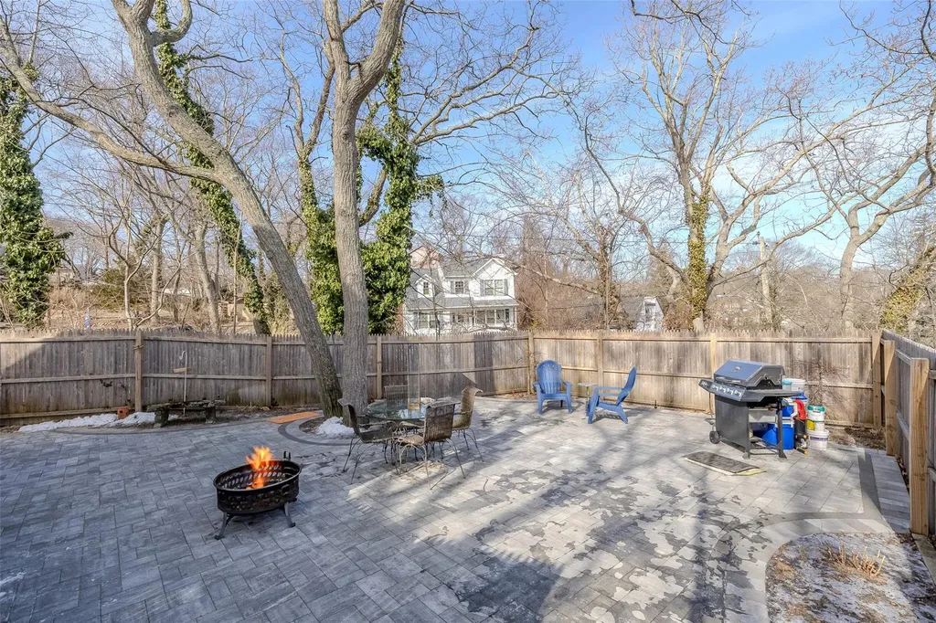 68 Somerset Road Rocky Point NY 11778