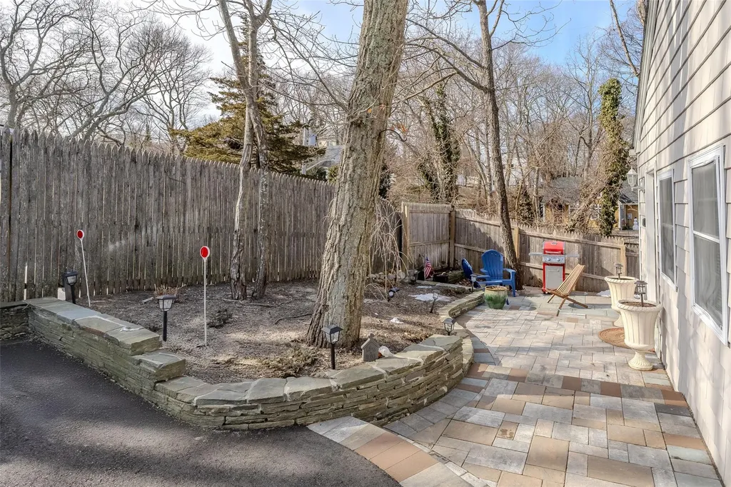 68 Somerset Road Rocky Point NY 11778