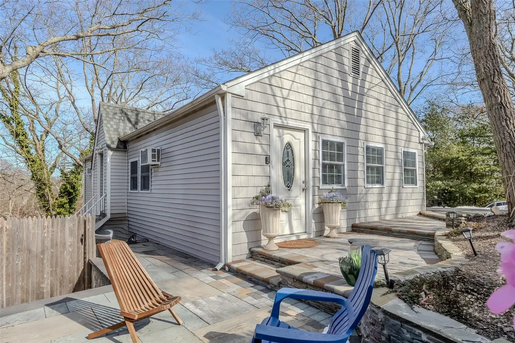68 Somerset Road Rocky Point NY 11778