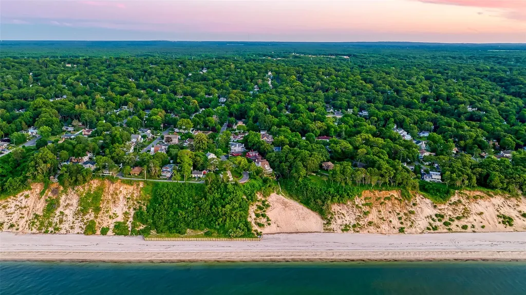 68 Somerset Road Rocky Point NY 11778