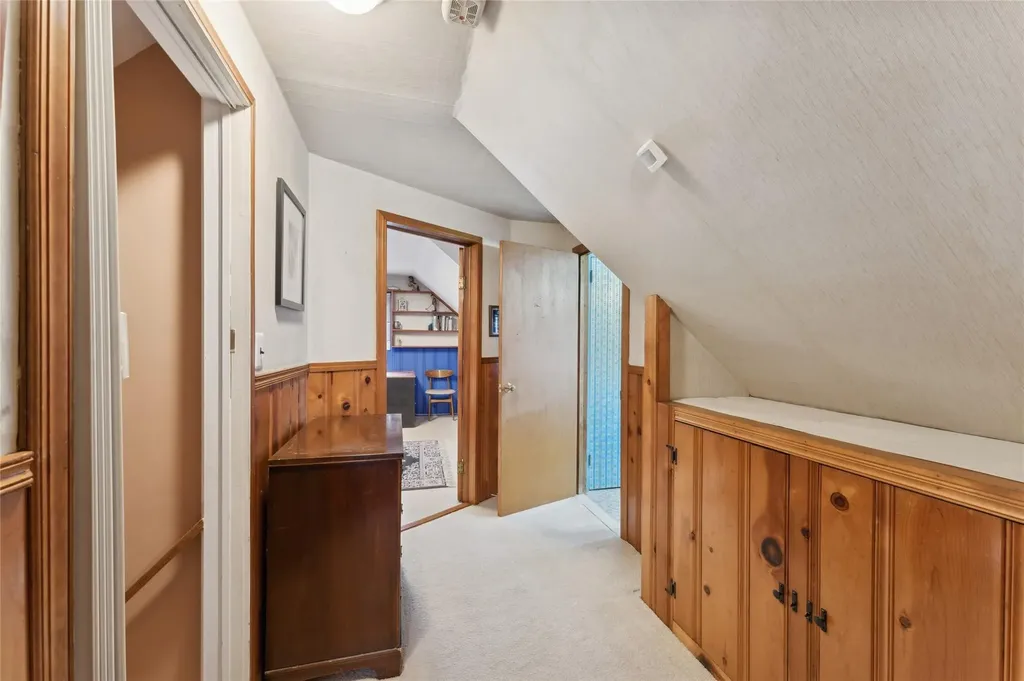 137 Arleigh Drive Albertson NY 11507