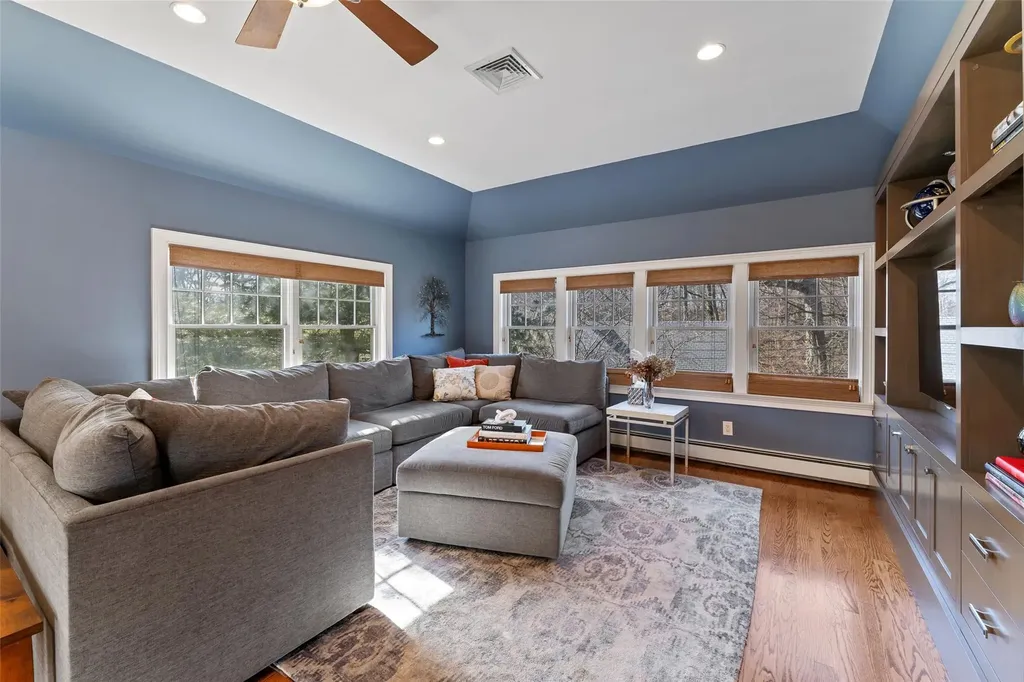 23 Seely Place Scarsdale NY 10583