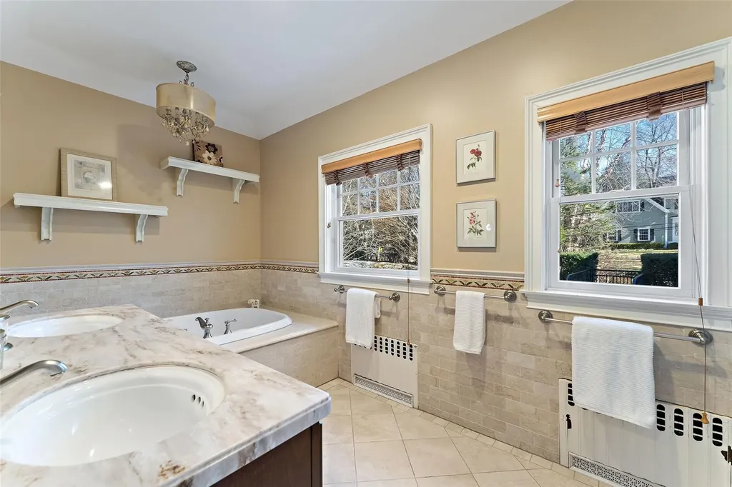 23 Seely Place Scarsdale NY 10583