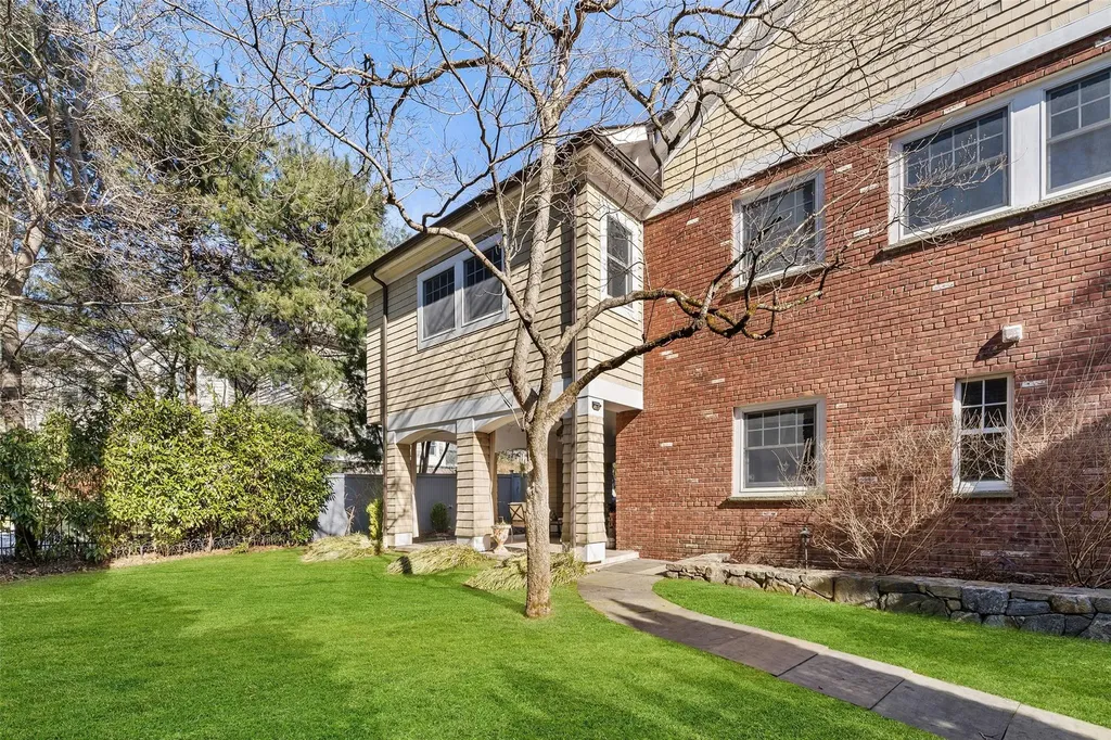 23 Seely Place Scarsdale NY 10583