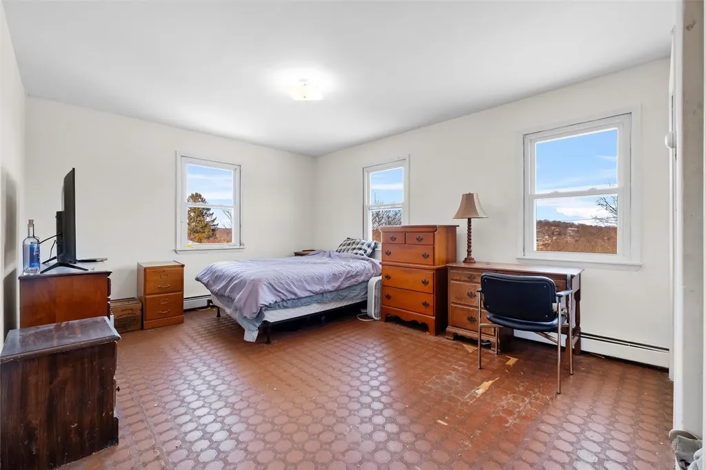 26 Hilltop Drive Mahopac NY 10541