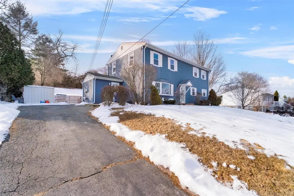 26 Hilltop Drive Mahopac NY 10541
