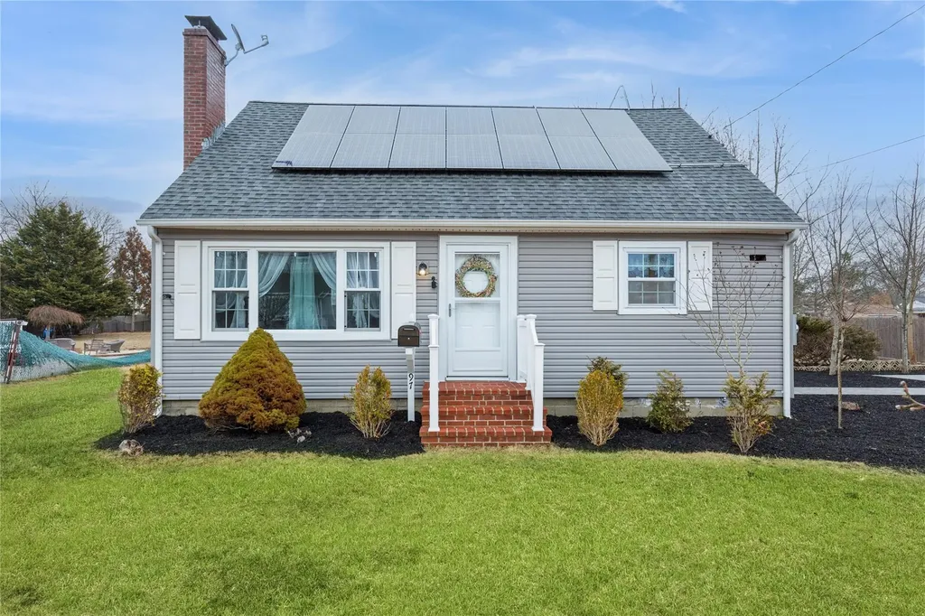 97 Pine Neck Avenue Brookhaven NY 11772