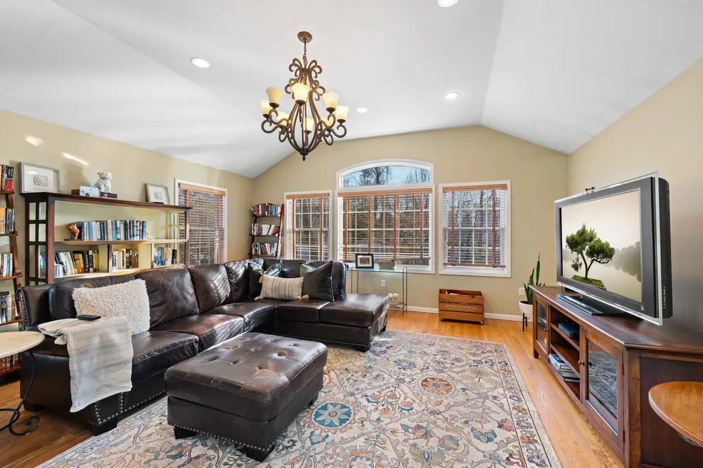 187 Austin Avenue Tappan NY 10983
