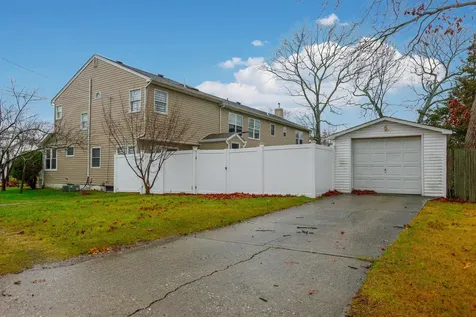 109 Adirondack Drive Selden NY 11784