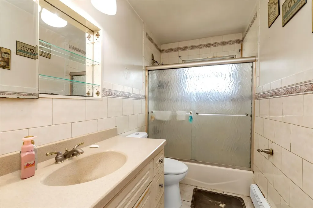 1052 Howells Road Bay Shore NY 11706