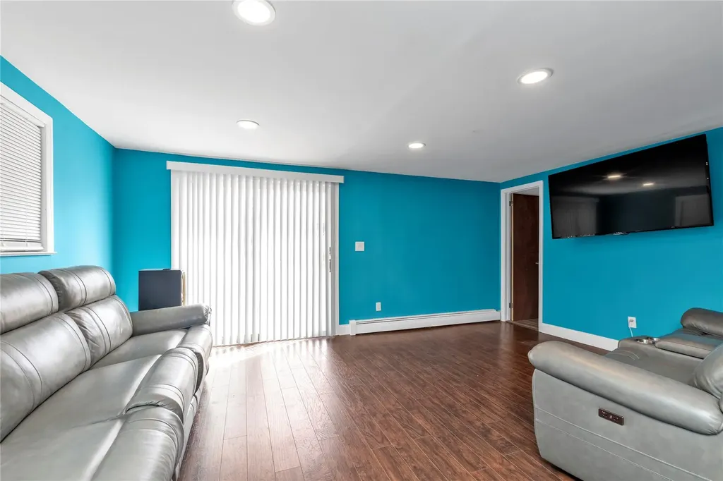 1052 Howells Road Bay Shore NY 11706