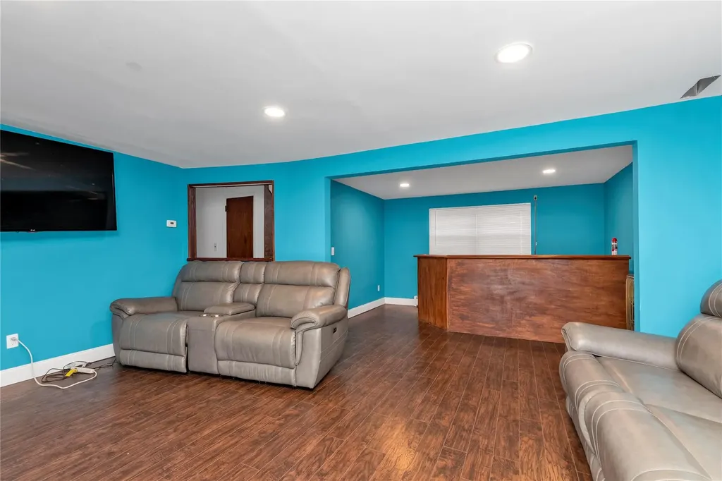 1052 Howells Road Bay Shore NY 11706