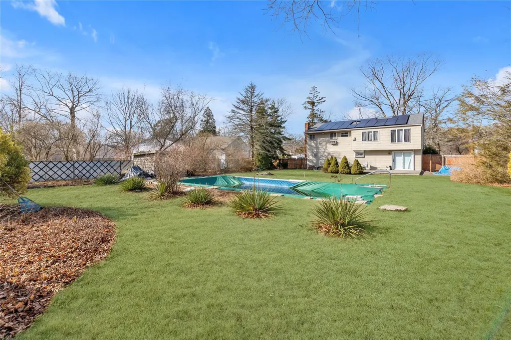 1052 Howells Road Bay Shore NY 11706