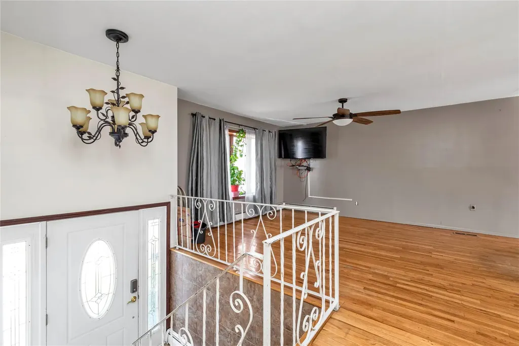 1052 Howells Road Bay Shore NY 11706