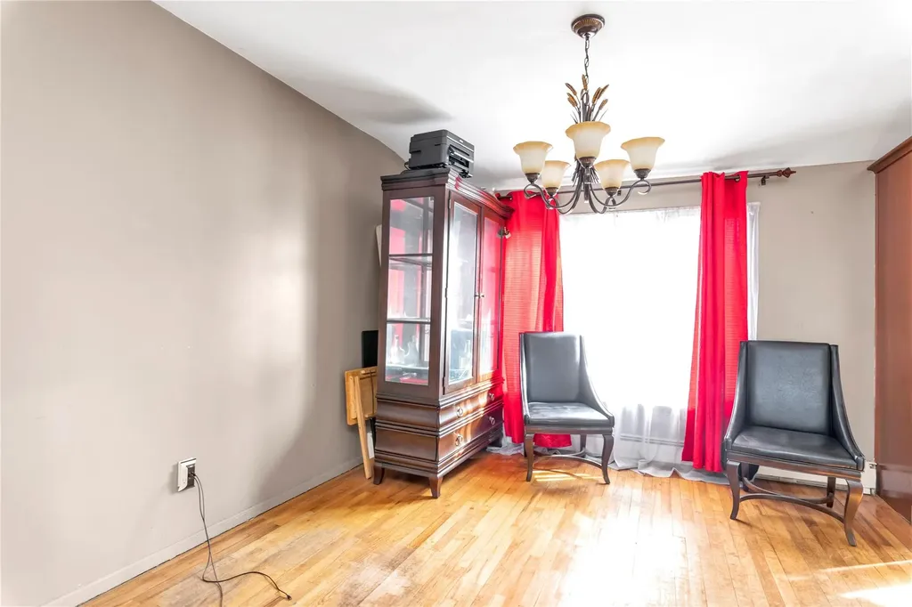 1052 Howells Road Bay Shore NY 11706