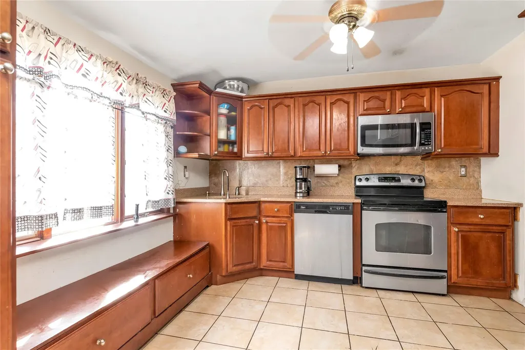 1052 Howells Road Bay Shore NY 11706