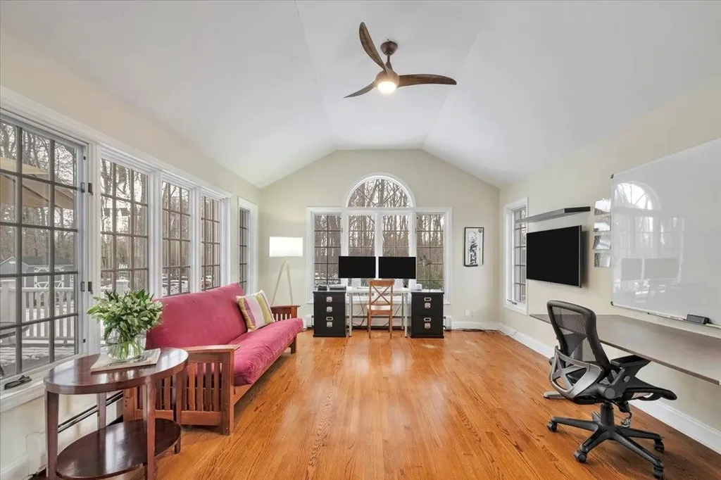 15 Milford Drive White Plains NY 10606