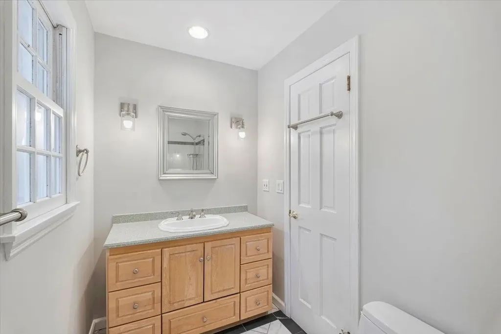 15 Milford Drive White Plains NY 10606