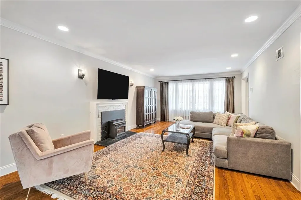 15 Milford Drive White Plains NY 10606