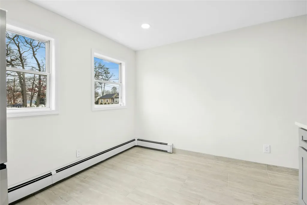 125 Patchogue Avenue Mastic NY 11950