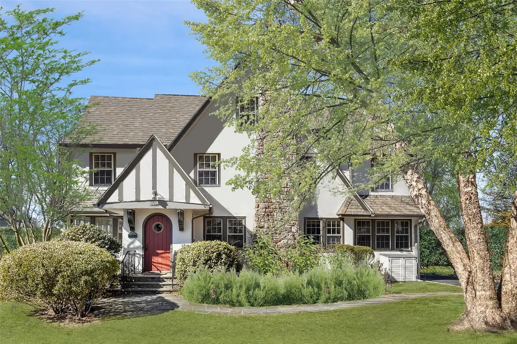 610 Oakhurst Road Mamaroneck NY 10543