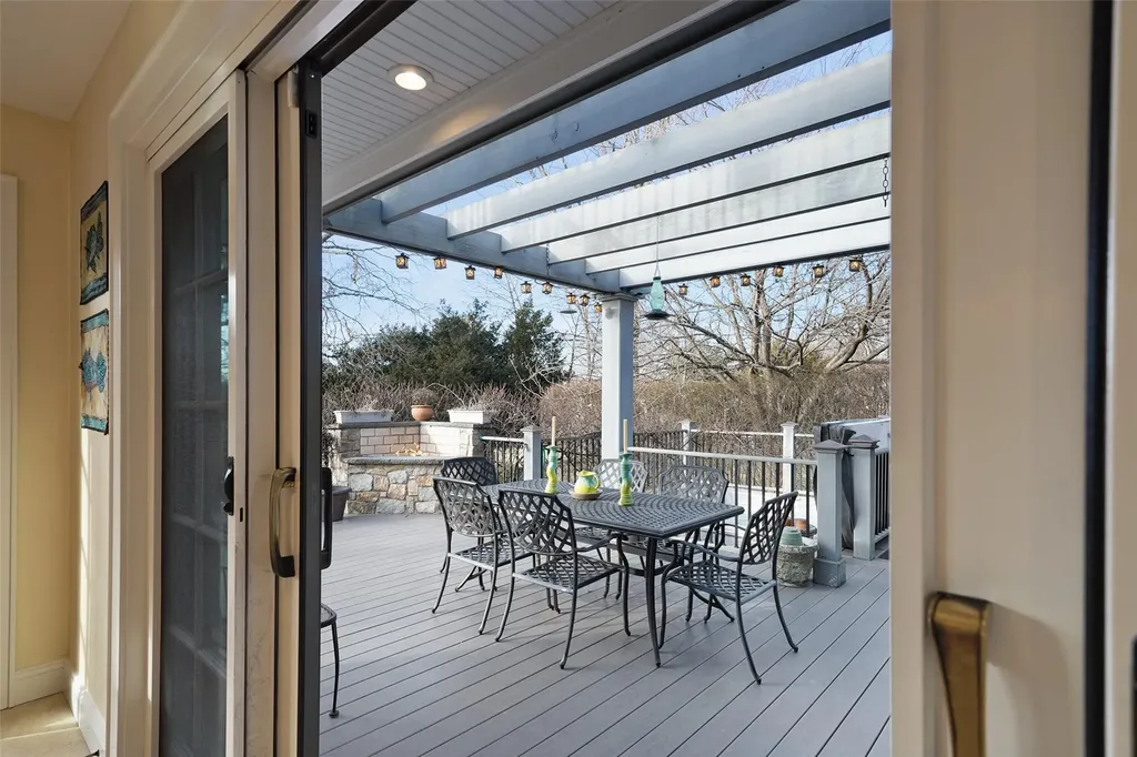 610 Oakhurst Road Mamaroneck NY 10543