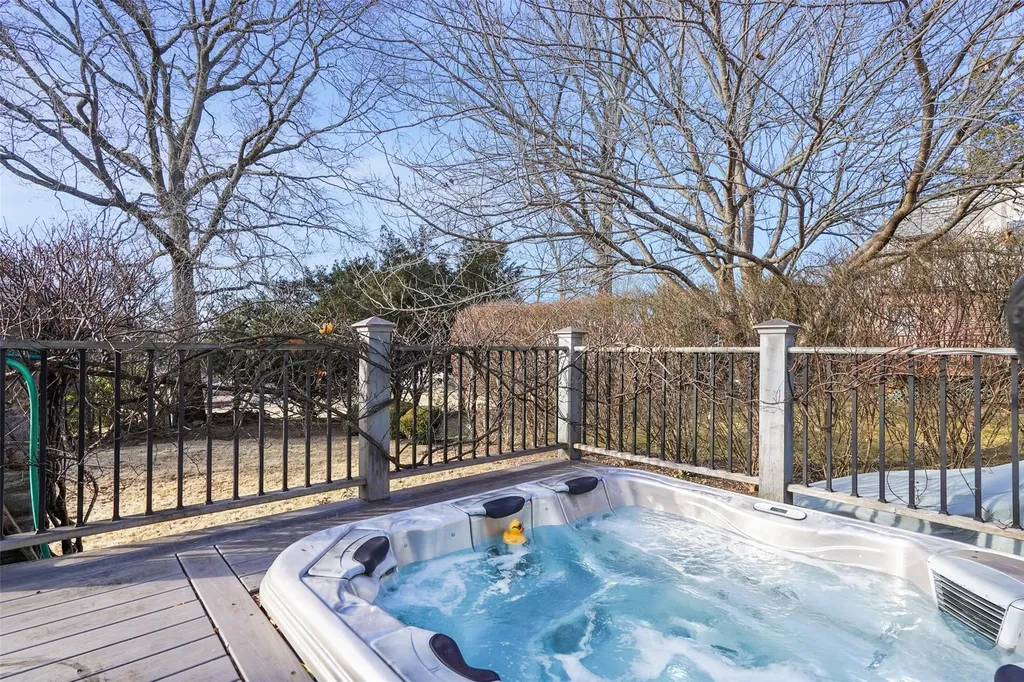 610 Oakhurst Road Mamaroneck NY 10543