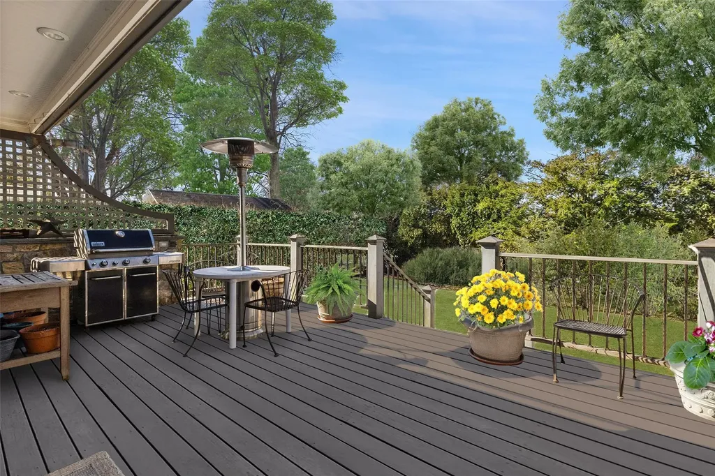 610 Oakhurst Road Mamaroneck NY 10543