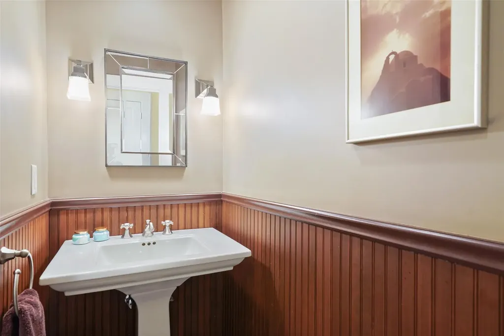 610 Oakhurst Road Mamaroneck NY 10543